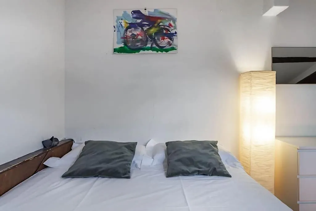 Navigli - Centro Vintage Apt - Movida&Free Wifi Apartment Milan Italy